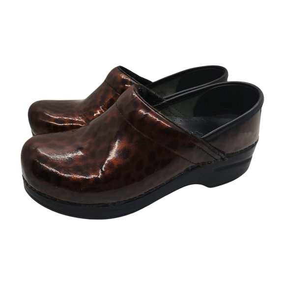 Dansko Women's Professional Leopard Print Clog Tortoise Shell Patent 6.5-7 - Picture 3 of 12